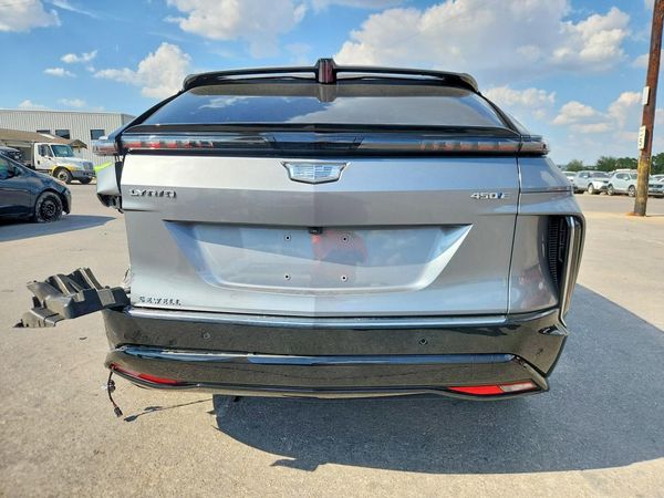 2024 CADILLAC LYRIQ LUXURY 1 — DIRR