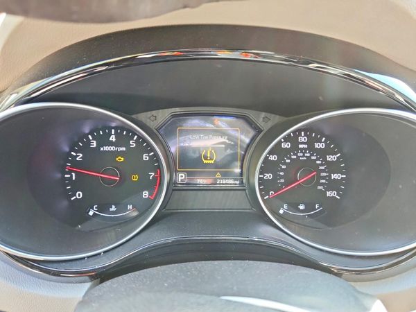 2015 KIA SEDONA TOP - High Level — ODOM