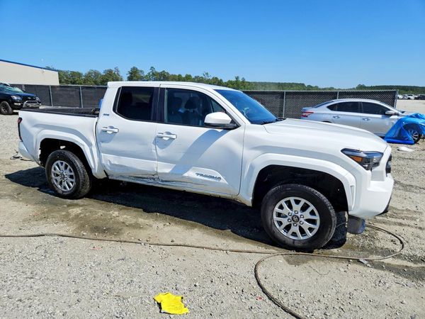 2024 TOYOTA TACOMA — Passenger 3/4