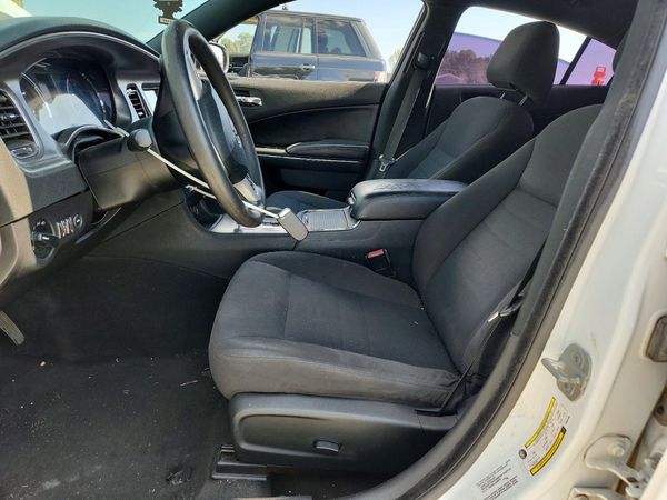 2013 DODGE CHARGER SE — DENT