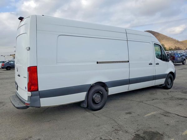2021 MERCEDES-BENZ SPRINTER 907 (VS30)