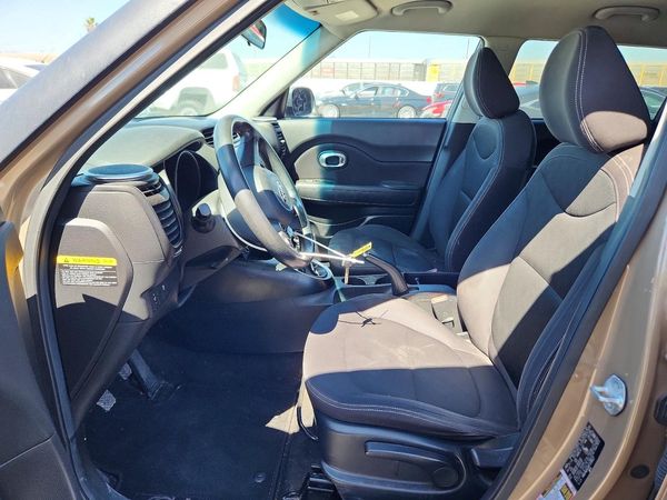 2015 KIA SOUL GL(Middle-low grade) — DENT