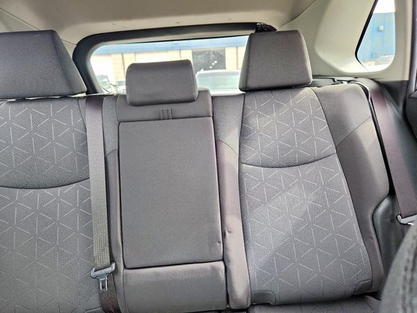 2019 TOYOTA RAV4 XLE / XLE Premium 4WD — SUVN
