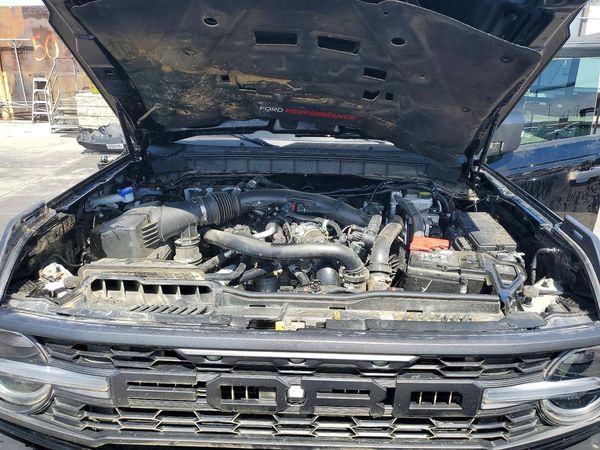 2026 FORD BRONCO — Engine bay