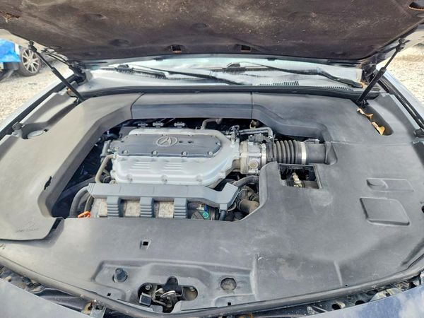 2013 ACURA TL — Engine bay