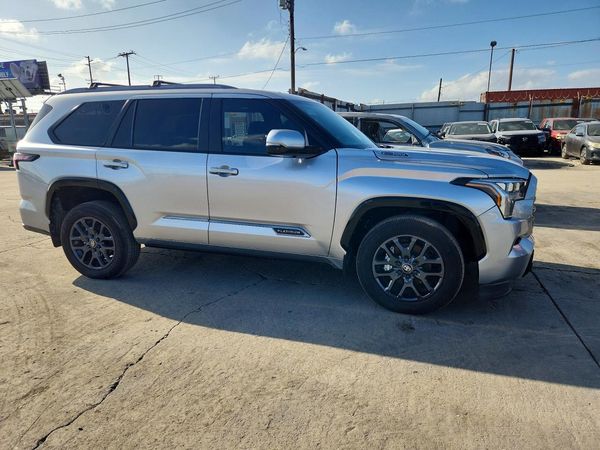 2025 TOYOTA SEQUOIA — Passenger 3/4