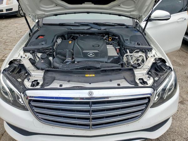 2017 MERCEDES-BENZ E E300 — Engine bay