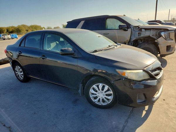 2013 TOYOTA COROLLA — Passenger 3/4