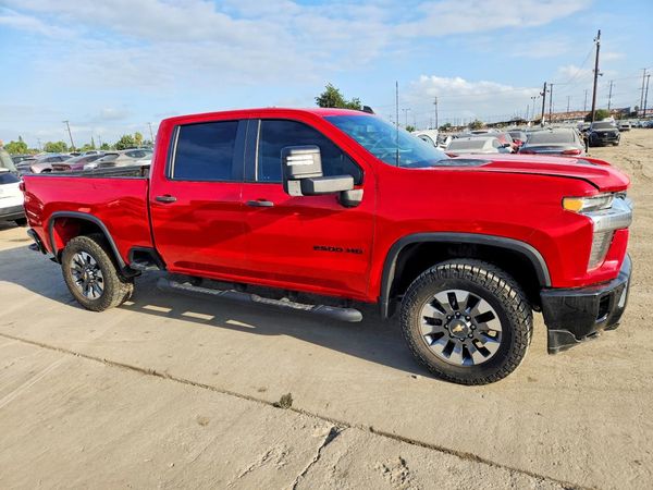 2022 CHEVROLET SILVERADO Custom
