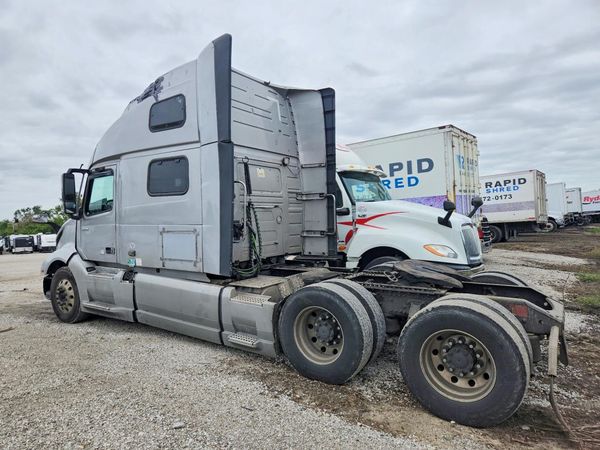 2020 VOLVO VN — DSRA