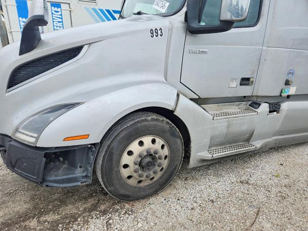 2020 VOLVO VN — DMEM