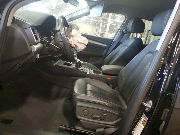 2021 AUDI Q5 — DENT