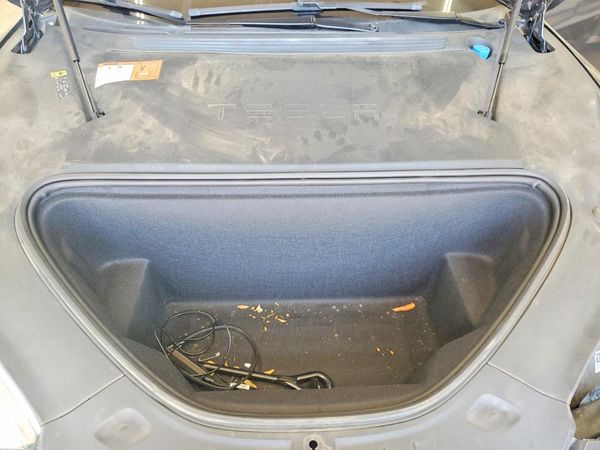 2017 TESLA MODEL S — Engine bay