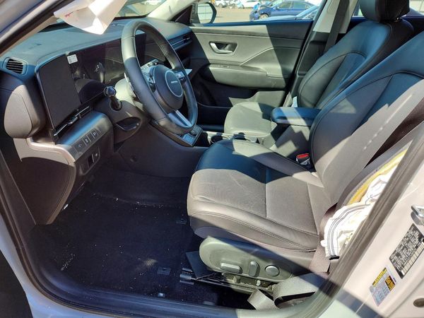 2026 HYUNDAI KONA SEL Premium — DENT