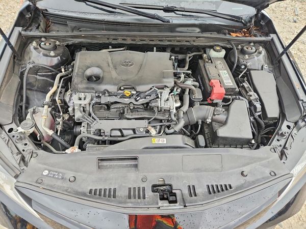 2018 TOYOTA CAMRY LE/SE/XLE/XSE — Engine bay