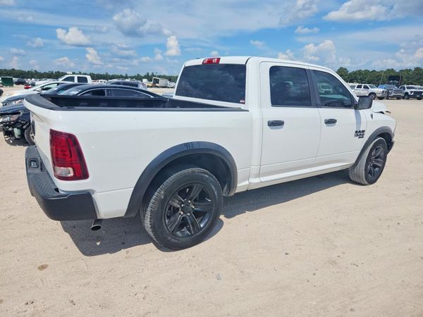2024 RAM 1500 CLASSIC