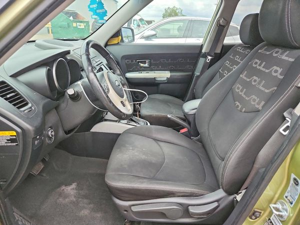 2012 KIA SOUL GL — DENT