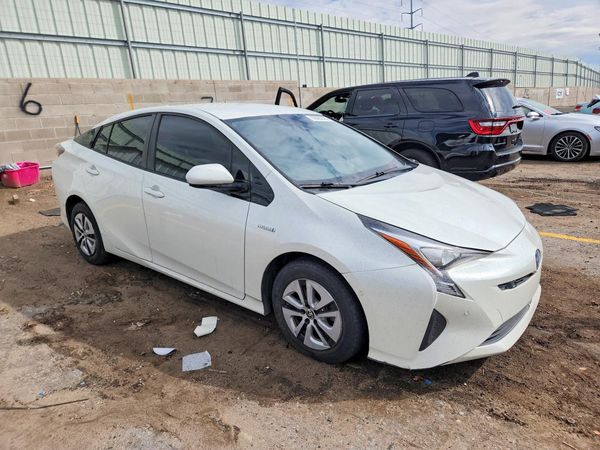 2017 TOYOTA PRIUS One/Two — Passenger 3/4