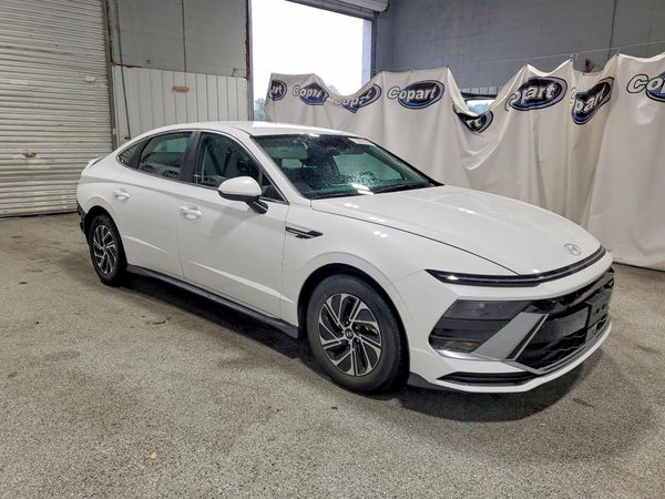 2026 HYUNDAI SONATA Blue — Passenger 3/4