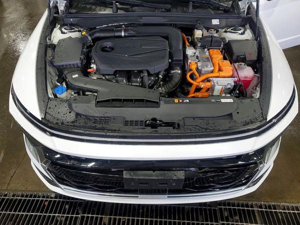 2026 HYUNDAI SONATA Blue — Engine bay