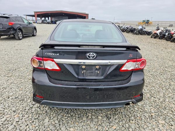 2013 TOYOTA COROLLA