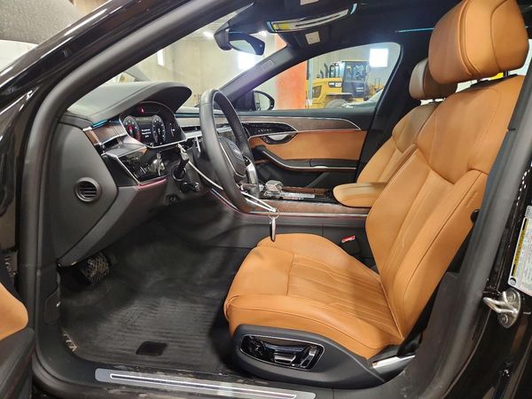 2025 AUDI A8 quattro — DENT