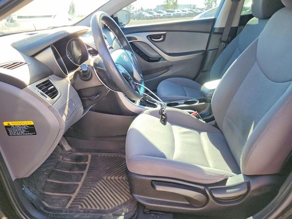 2014 HYUNDAI ELANTRA GLS(Middle) — DENT