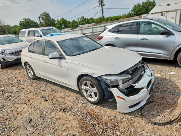 2015 BMW 3 SERIES xDrive SA — Passenger 3/4