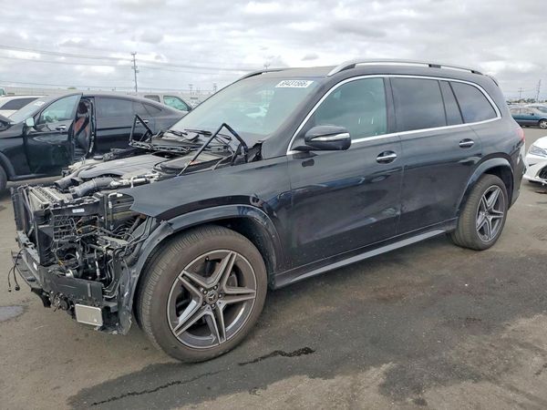 2025 MERCEDES-BENZ GLS — Front 3/4