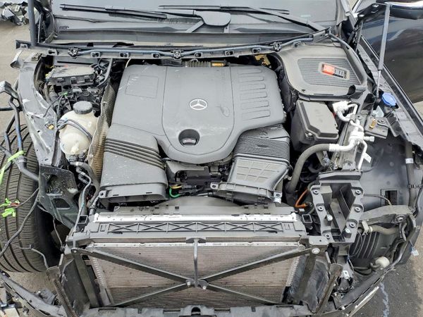 2025 MERCEDES-BENZ GLS — Engine bay