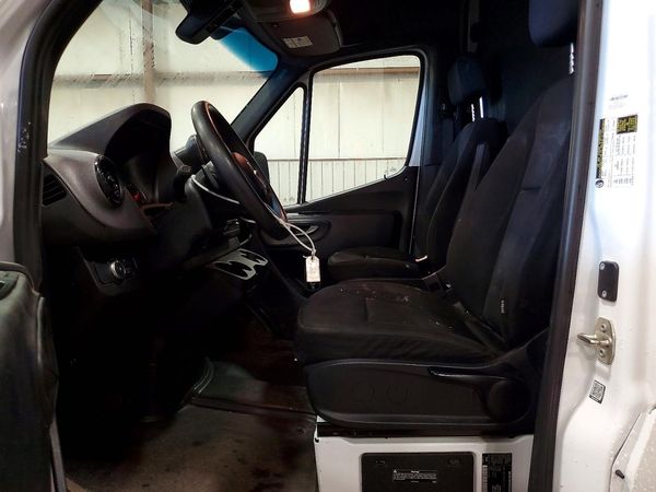 2023 MERCEDES-BENZ SPRINTER 907 (VS30) — DENT