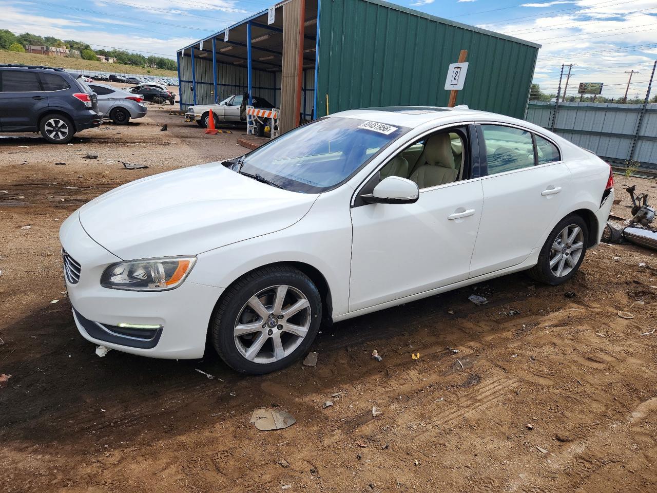 2016 VOLVO S60 — Front 3/4