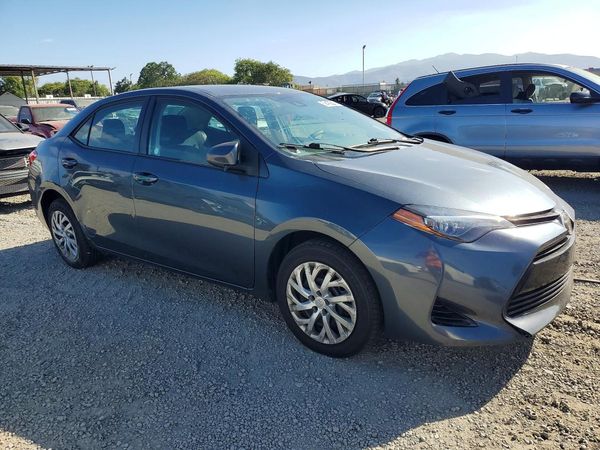 2017 TOYOTA COROLLA — Passenger 3/4