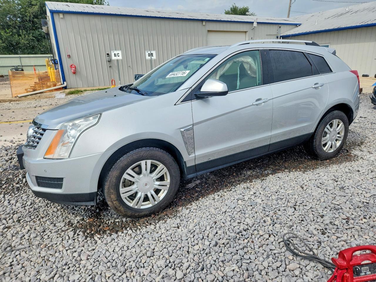 2013 CADILLAC SRX Luxury — Front 3/4