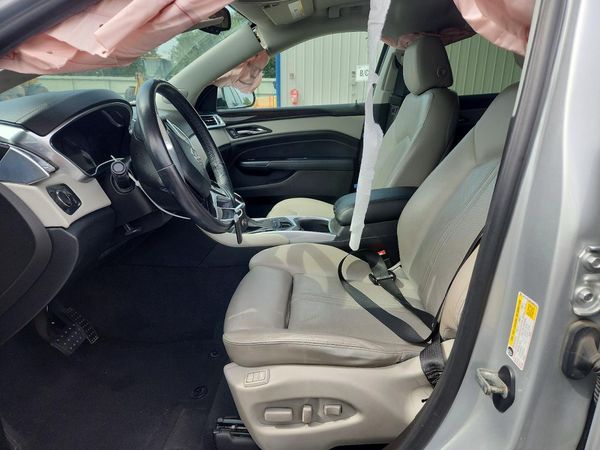 2013 CADILLAC SRX Luxury — DENT