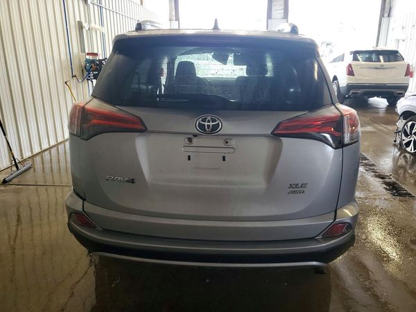 2018 TOYOTA RAV4 Adventure/XLE — DIRR