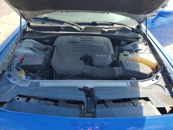 2022 DODGE CHALLENGER — Engine bay