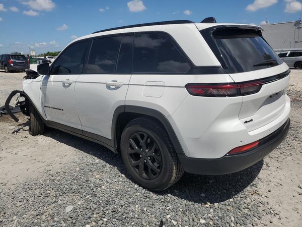 2024 JEEP GRAND CHEROKEE