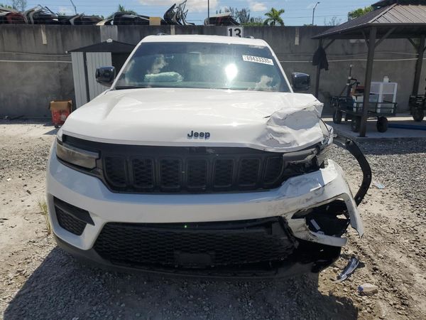 2024 JEEP GRAND CHEROKEE