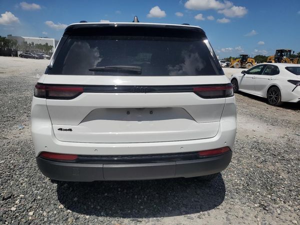 2024 JEEP GRAND CHEROKEE