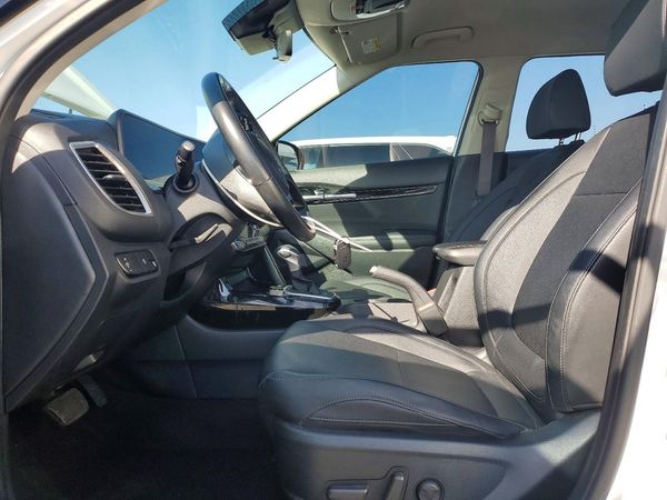 2024 KIA SELTOS — DENT