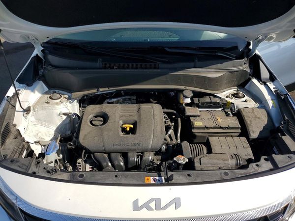 2024 KIA SELTOS — Engine bay