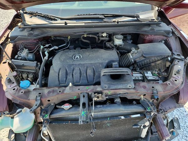 2013 ACURA RDX — Engine bay