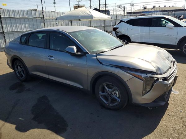 2026 KIA K4 — Passenger 3/4