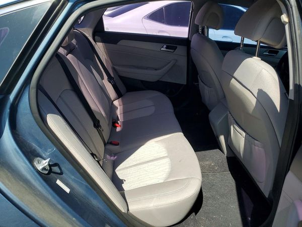 2016 HYUNDAI SONATA GL (Middle-Low)
