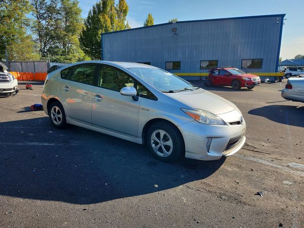 2012 TOYOTA PRIUS — Passenger 3/4
