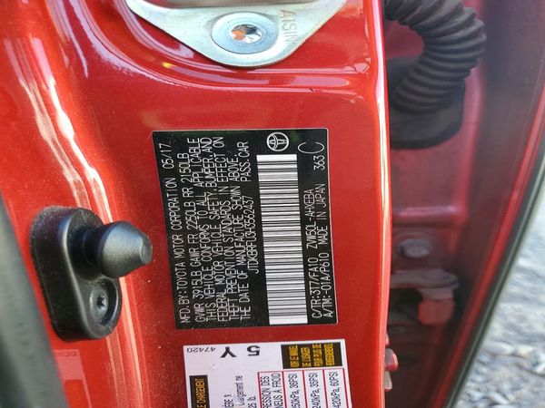 2017 TOYOTA PRIUS One/Two — VINS