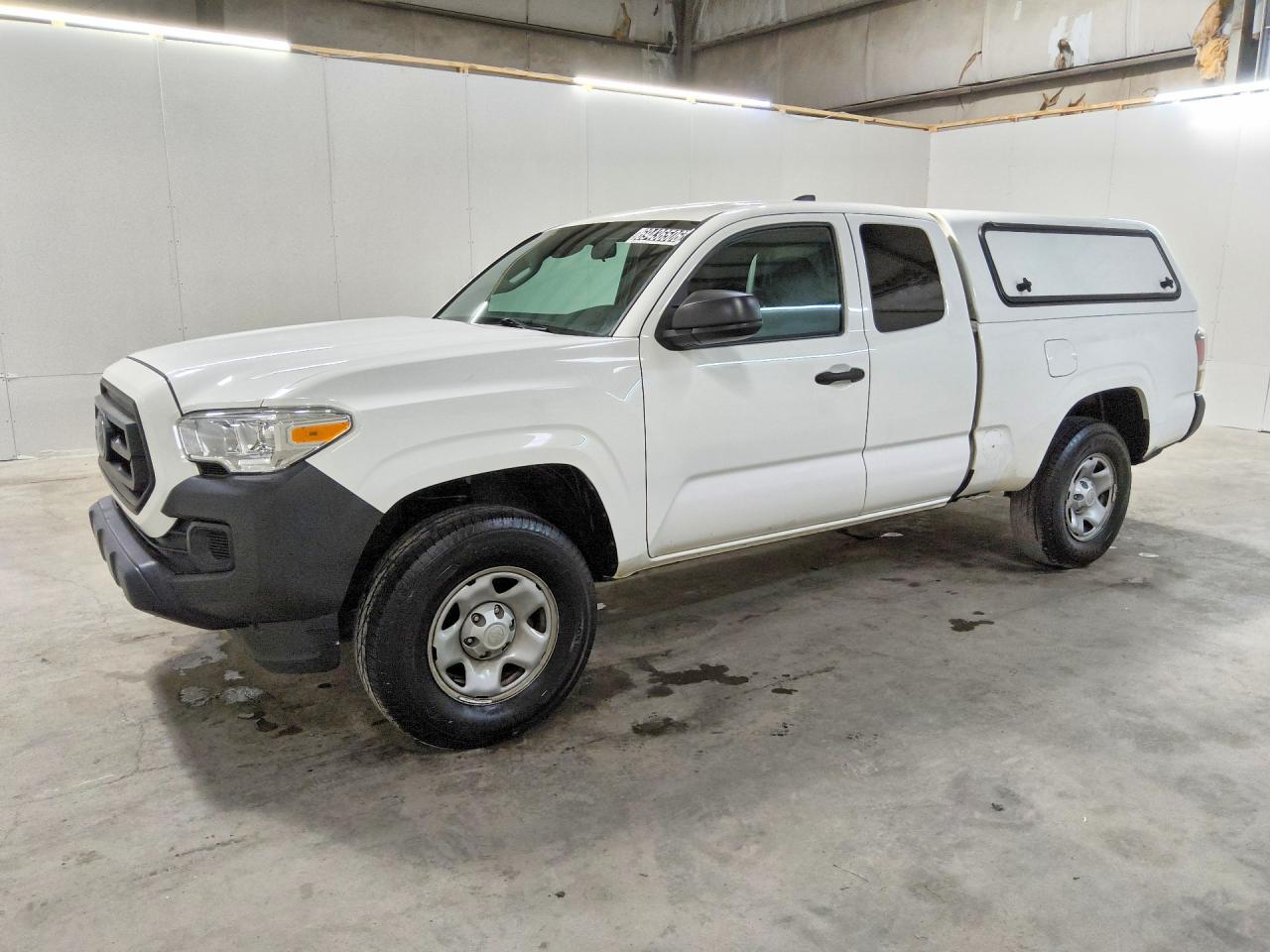 2023 TOYOTA TACOMA SR5 — Front 3/4