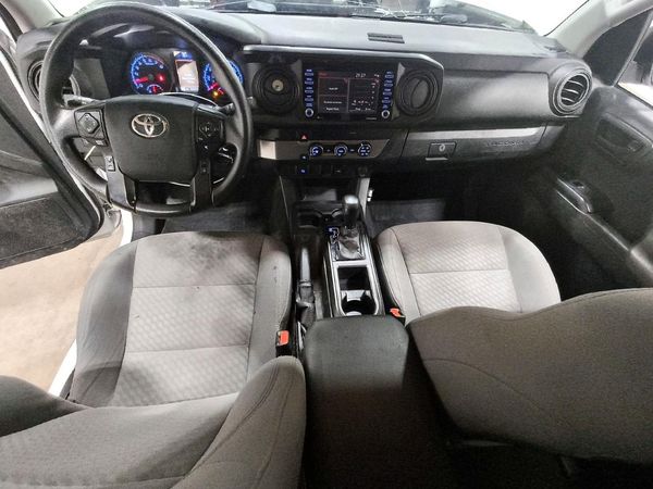 2023 TOYOTA TACOMA SR5 — CKPT