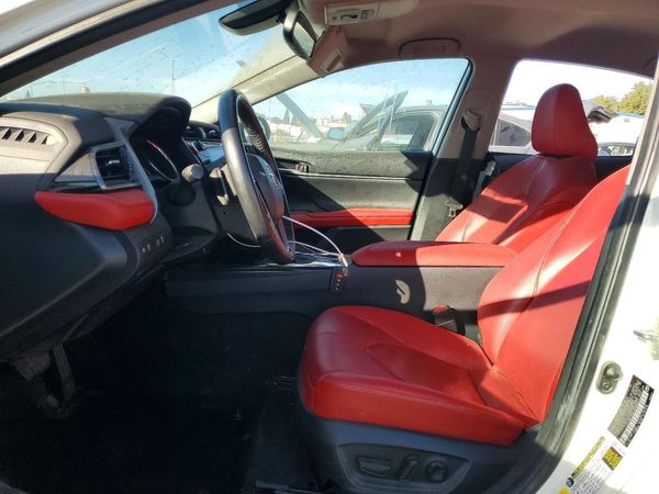 2020 TOYOTA CAMRY XSE — DENT